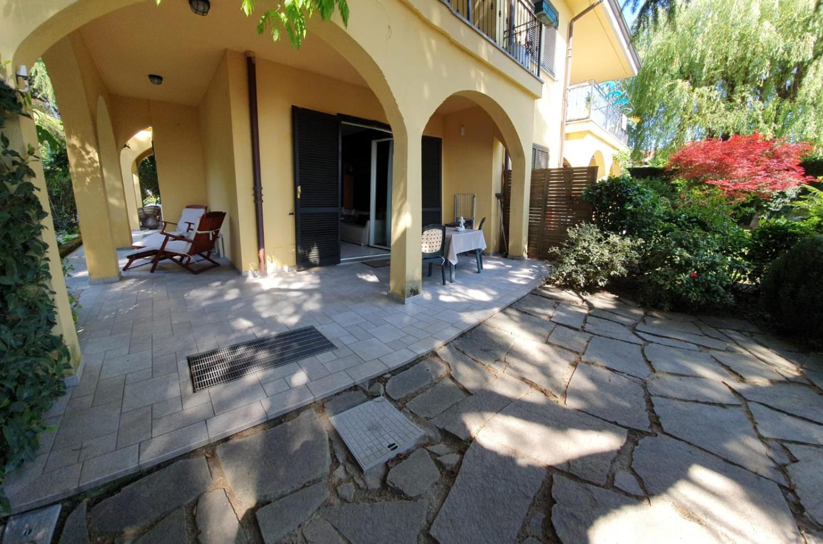 Rose'S Garden - Zona Tranquilla - Vicino Torino Apartment Pino Torinese Exterior photo